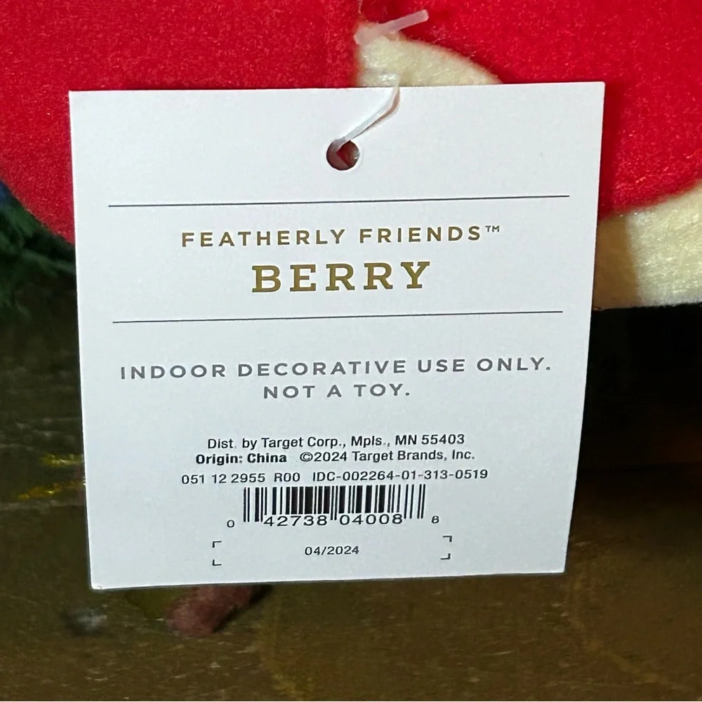 Featherly Friends BERRY Christmas Bird 2024 Target Wondershop. 7” Tall. NWT